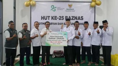 Kesadaran Karyawan SIG Semakin Meningkat, Serahkan Dana Zakat pada Baznas Tuban Senilai 2,25 Miliar